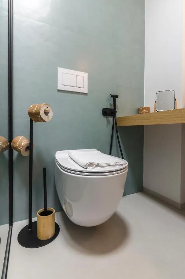 Aemilia Apartment Bologna 0*,